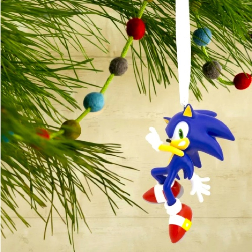 NWT Hallmark Sonic the Hedgehog Action Pose Ornament